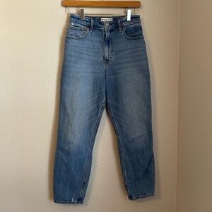 Abercrombie Mom Jeans Curve Love Size 27/4
